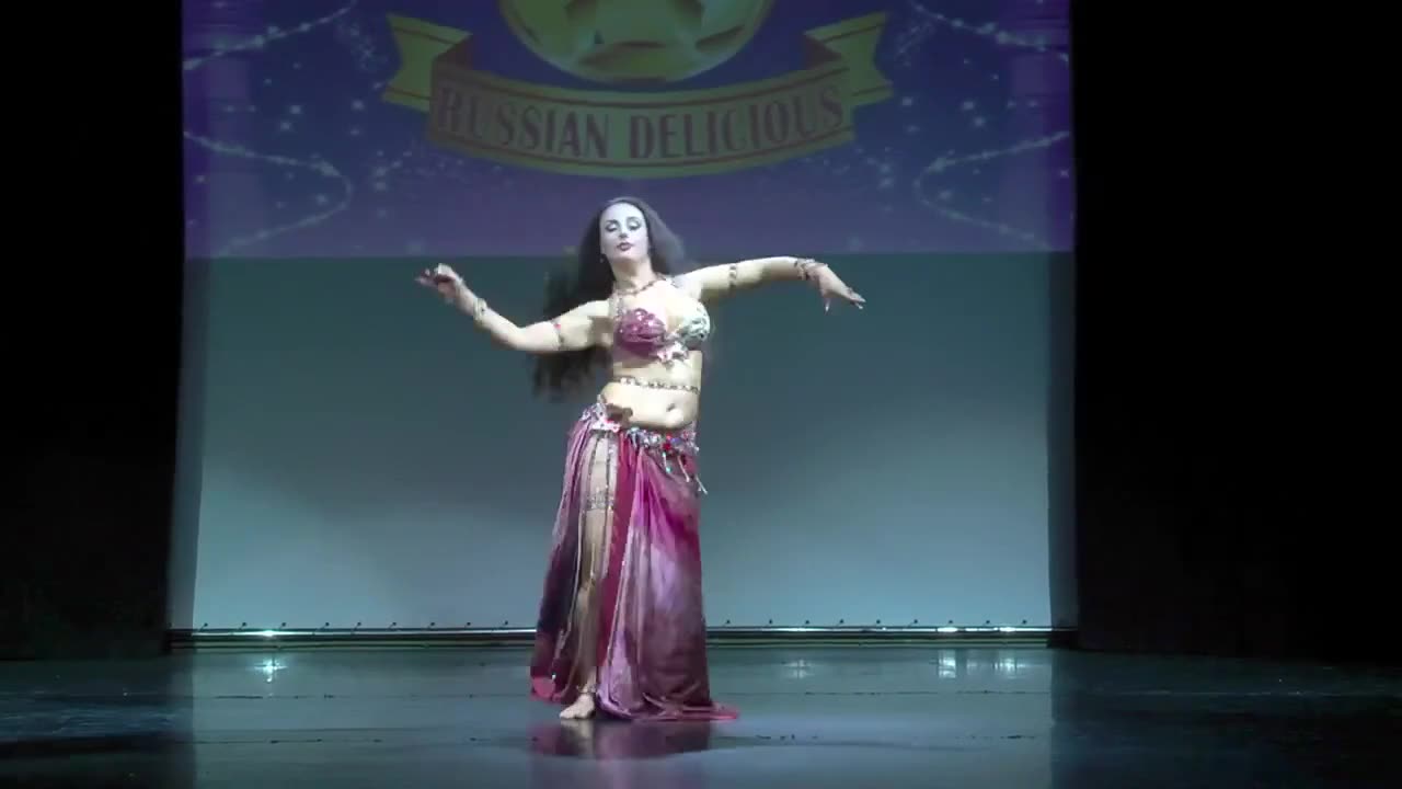 Beauty- Queen- Bellydance