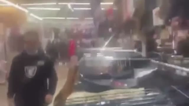 Smash And Grab Robbery In Los Angeles Diamond District