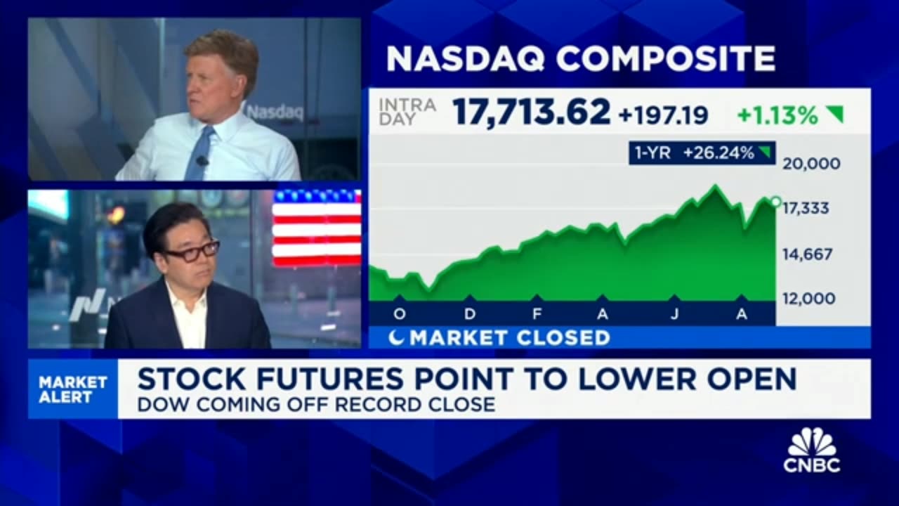 Investors Should Be Cautions For The Next 8 Weeks, Say Fundstra's Tom Lee