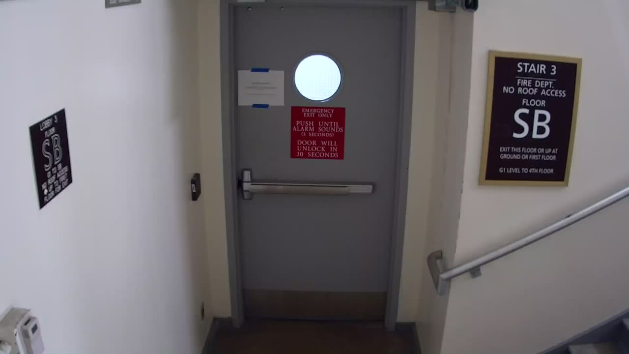 6164RHOBSBRSBST3StairwaySide_2021-01-05_03h40min01s813ms.mp4