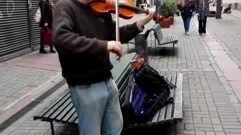 El ruso (The Russian), violinist in Ciudad Vieja, Montevideo