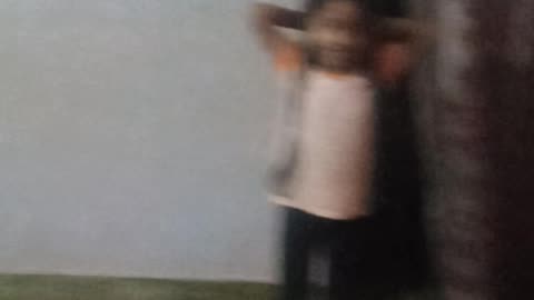 Ammoos dancing