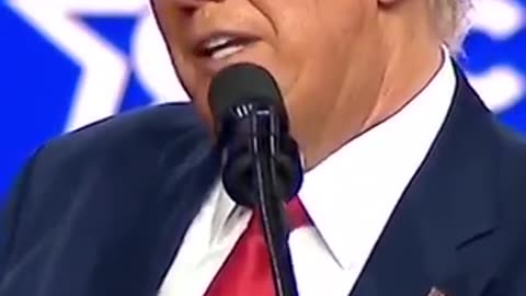 Trump says . He can end Ukraine war in a minute 😱😱 #shorts #trump #fifaworld