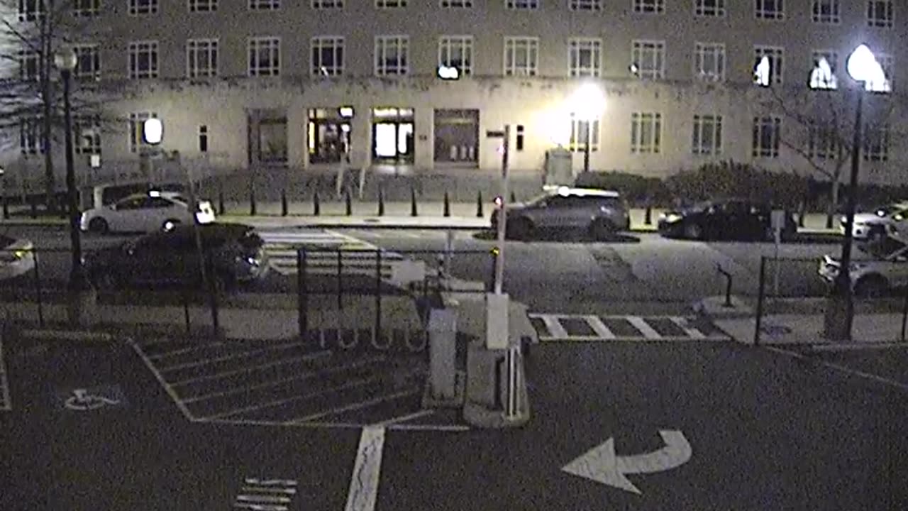 4406LOTS00Lot8-9West_2021-01-05_04h10min45s577ms.mp4