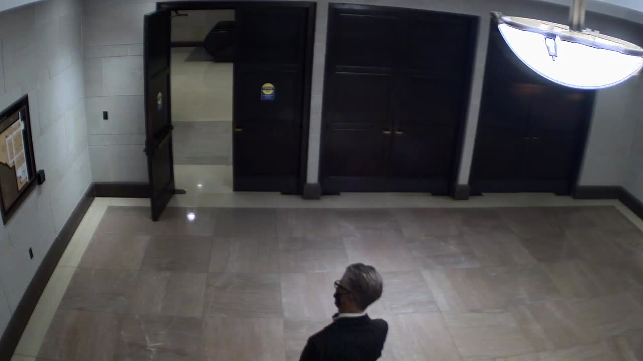 7189CVCLLSVC205_2021-01-05_18h40min01s533ms.mp4