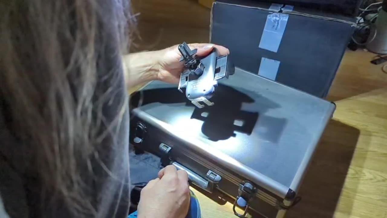 2023-04-14 (11) - musique de @layesah - Twitch Decheterie