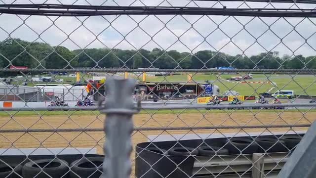 Brands hatch British superbikes