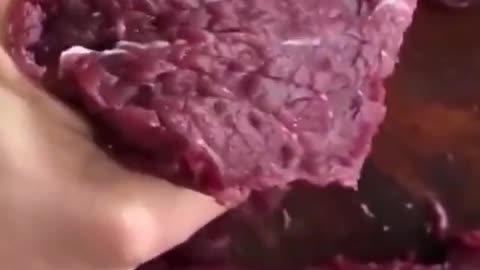 Watch what happens when you add salt to a freshly cut muscle