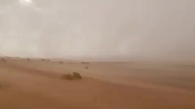 Climate weapons test in UAE in 50-degrees heat floods the desert and blocks out sun!