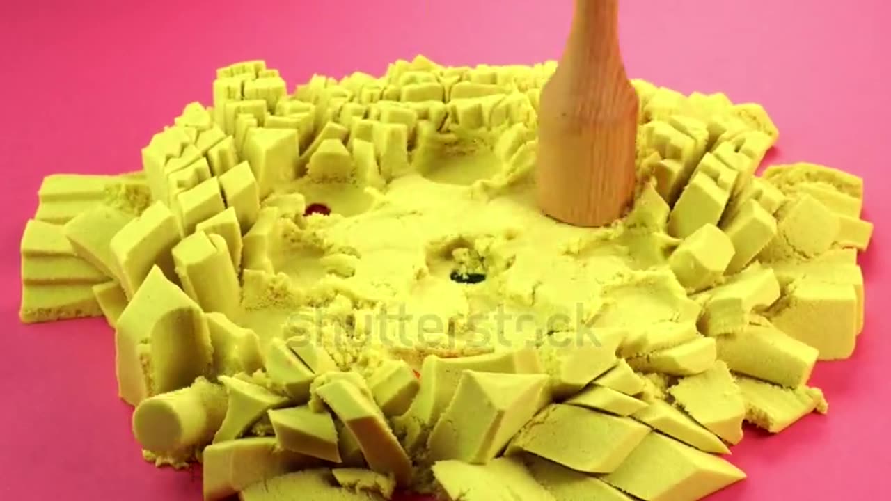 Very Satisfying and Relaxing Kinetic Sand ASMR audio