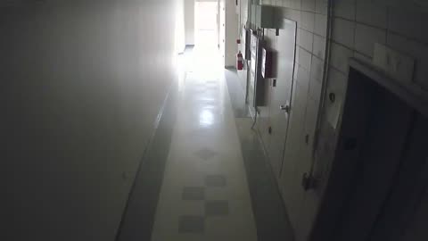 8801VZN01Elevator_2021-01-05_02h00min00s637ms.mp4