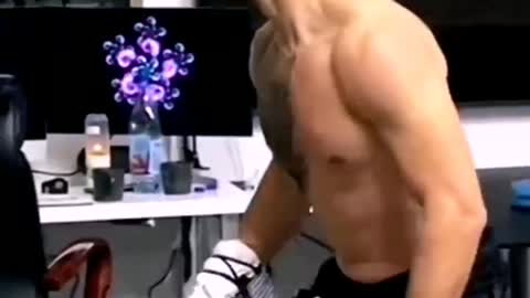 Andrew Tate trains for fight with Jake Paul