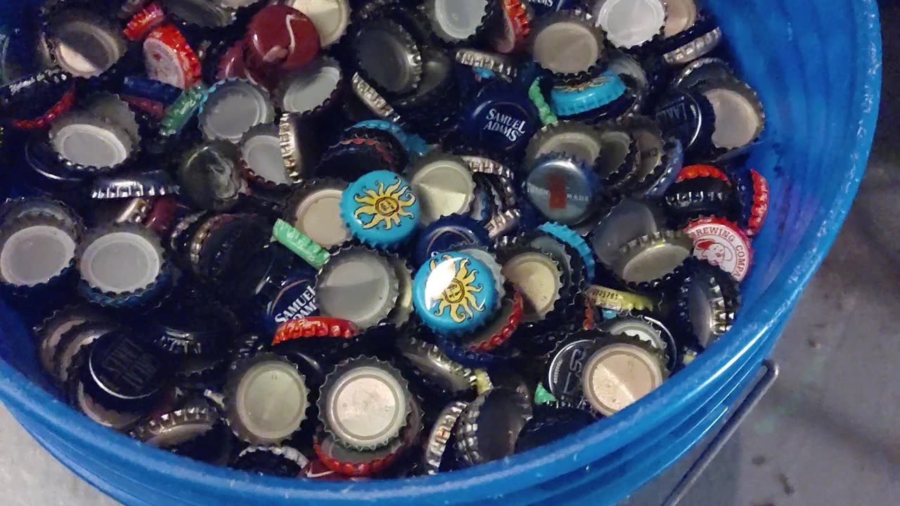 5,000 beer caps