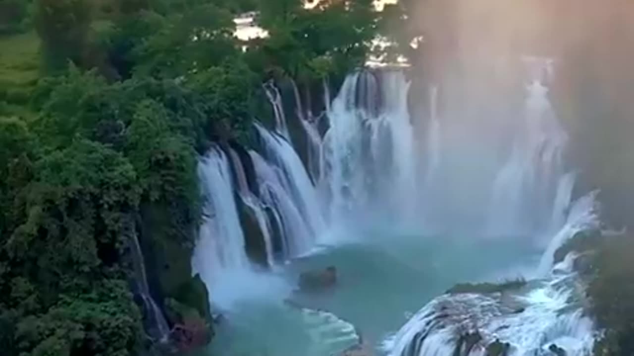 The most amazing waterfall of Asia Ban Gioc (Deitan) waterfall - Vietnam