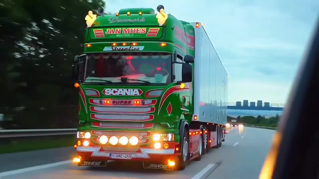 Why are others' cars so ugly and yours so handsome... # King of Scania Highway