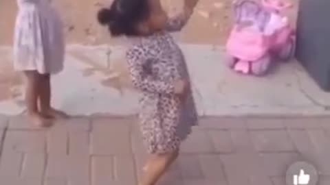 African baby dancing amapiano