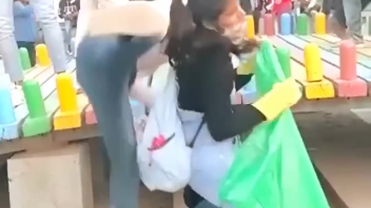 Papa ke Pari ke Ajeeb se kam