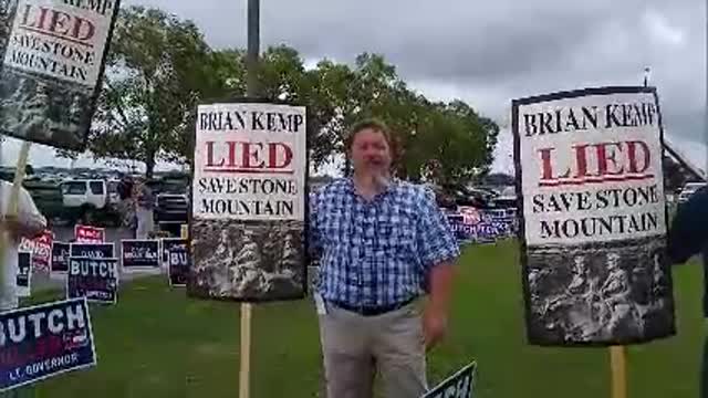 Police remove Southern Patriots from 8th District GOP Fish Fry protesting Ga Gov Brian Kemp