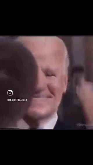 Lauren3veMemes 😂😂🤣😂 yasssssss Bob Ross FTW