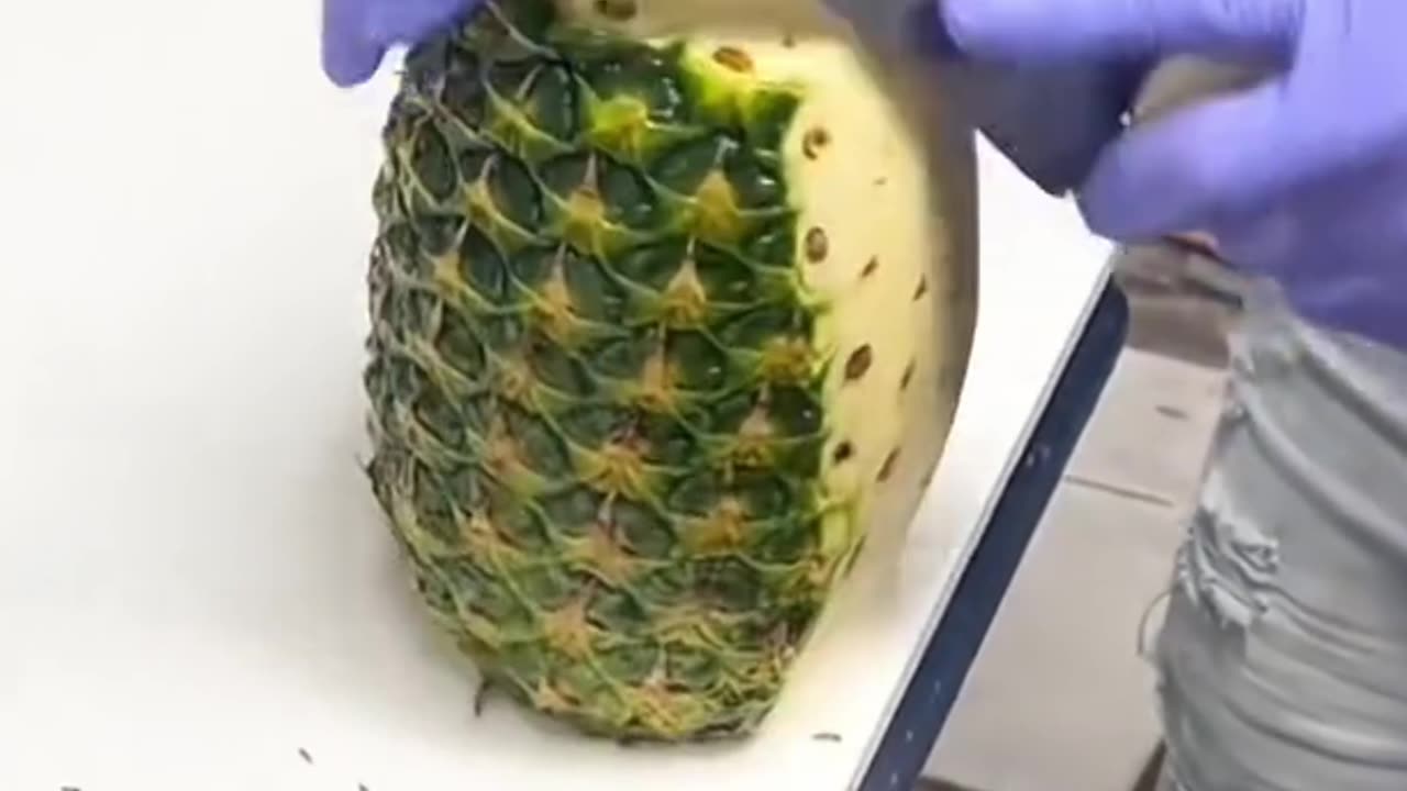 SATISFYING cutting
