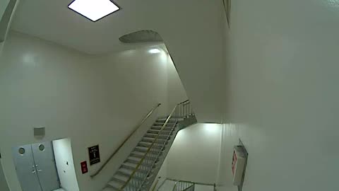 3152RHOB01Stair7_2021-01-06_22h20min04s127ms.mp4