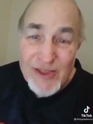 A UKRAINIAN SUPPORTS PUTIN ACTIONS