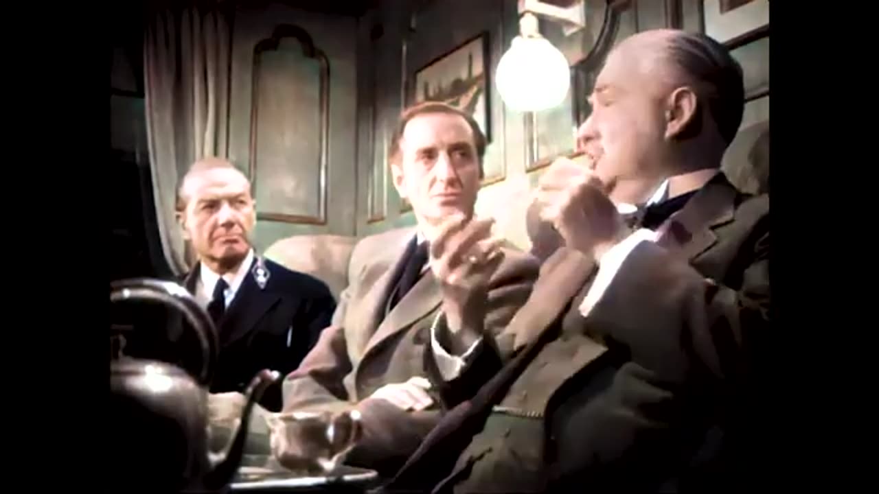 horror - crime - Sherlock Holmes Terror by Night (1946 Colourised film