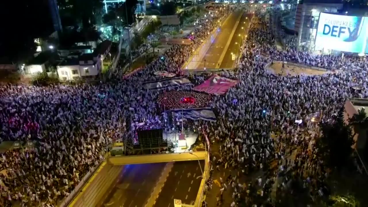 Mass protests against Israel court reform hit week 10