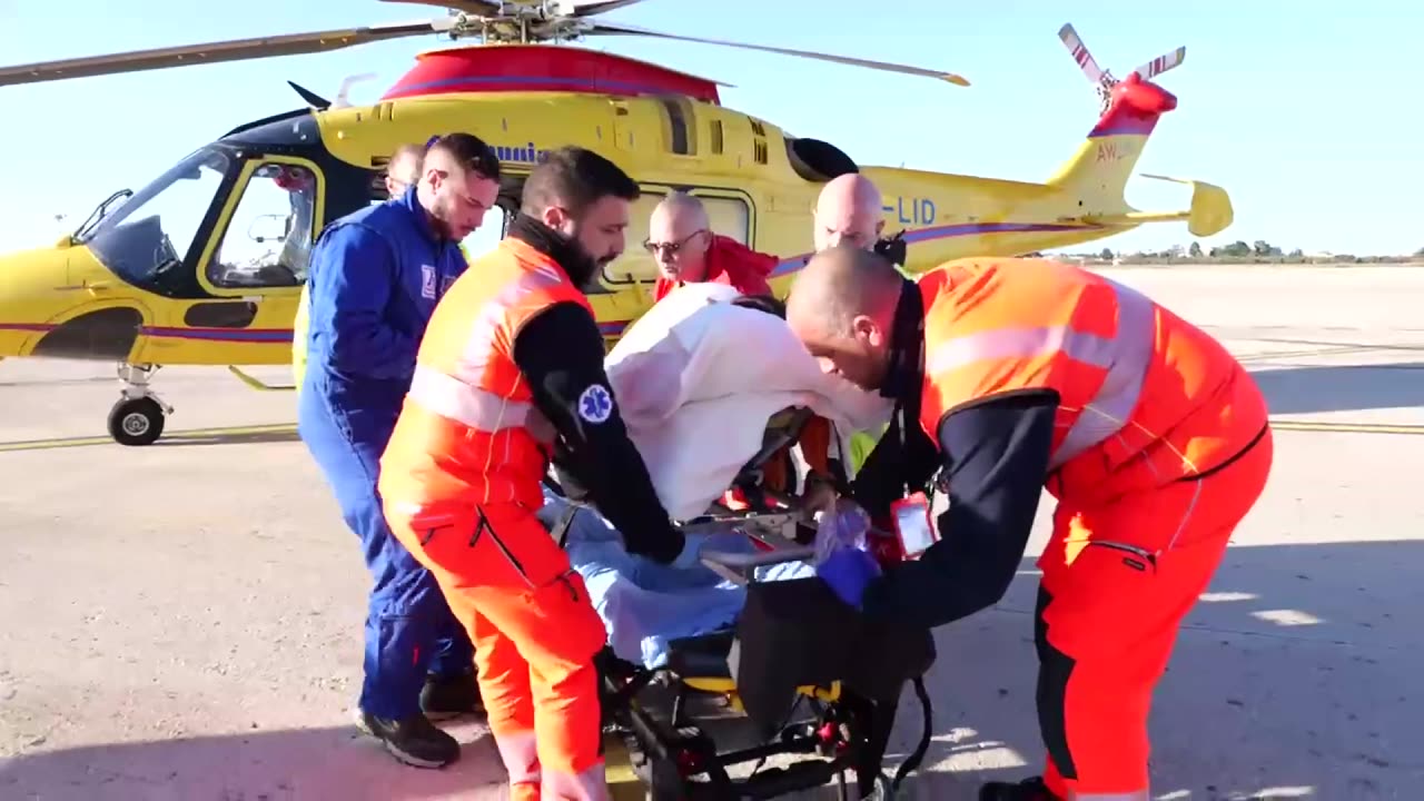 Pugliese ferita da un proiettile a Tirana arrivata all'aeroporto di Bari