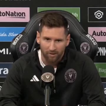 Artificial intelligence has Leo Messi speaking English 😱