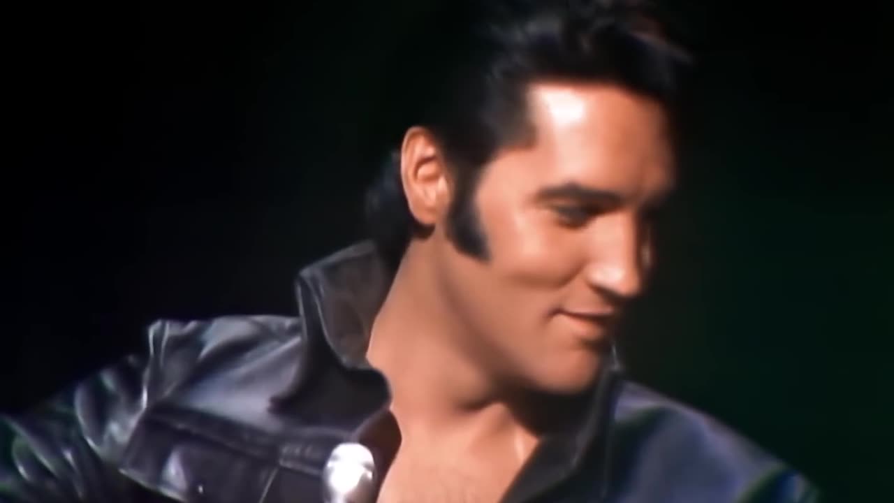 Elvis Presley, Martina McBride - Blue Christmas (Official HD Video)