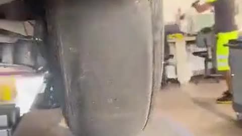 Why is the tire of a car sent by the repair shop for repair so worn?