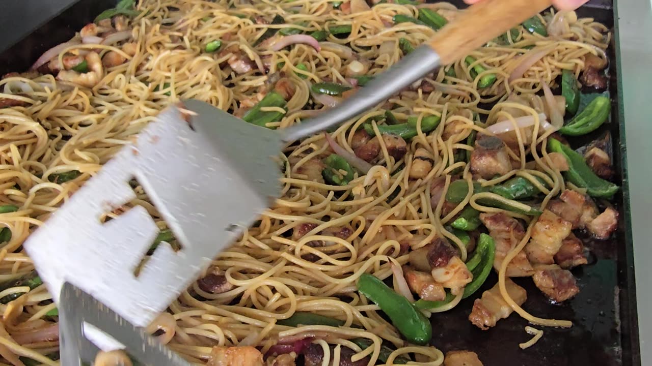 Cooking spicy noodles