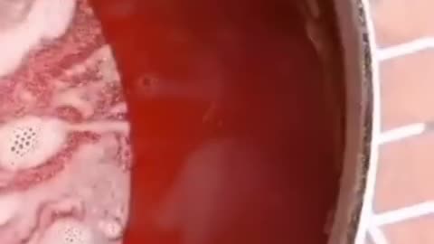 Carne falsa, Argentina, Chile. Teñida de color rojo, toxinas