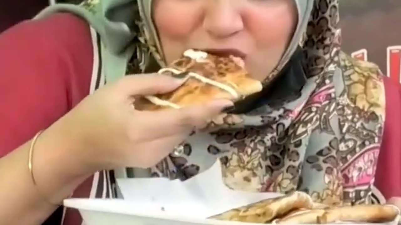 i made charsi paratha at boat basin, karachi | METAFOOD