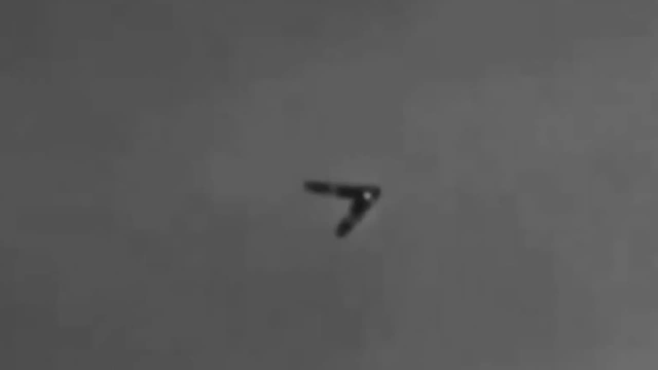 Boomerang UFO filmed in Texas