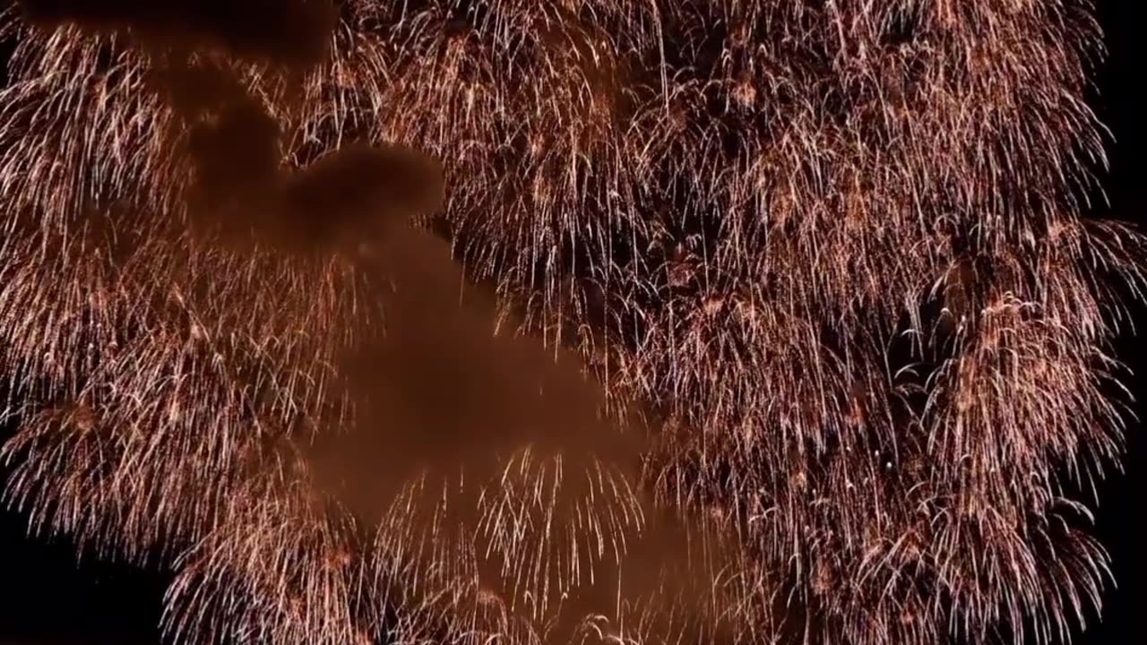 Amazing Fireworks 🎆 Wait For The End 🤩