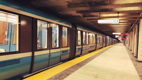 Place D’armes Metro