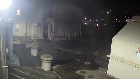 1685HQOB01EExitEastExterior_2021-01-05_02h13min55s873ms.mp4