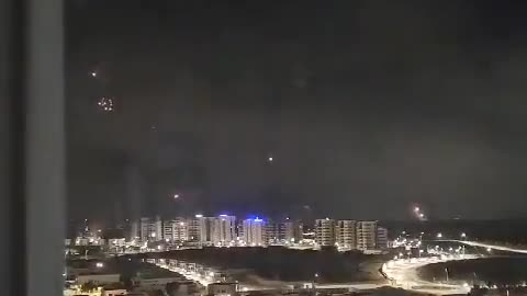 #Israel's Iron Dome air defense system tries to intercept #Hamas rockets in #Ashkelon