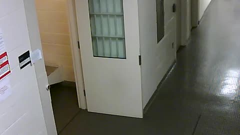 1665HQOB02PrisonerProcessingCell_2021-01-05_01h40min00s753ms.mp4
