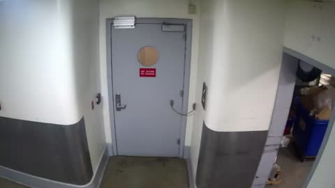 6128RHOBSBRSBST4Stairwell4_2021-01-05_00h00min00s187ms.mp4