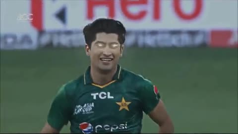 Pakistani Fast Bowler Naseem Shah Destroys Sri Lankan Batsmen with Deadly Bowling!"