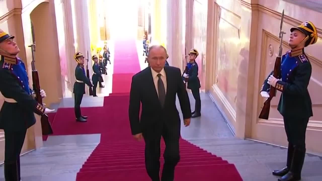 Best Moments of Vladimir Putin 2018. Putin New style. Extraordinary Putin's Walk. Wide Putin