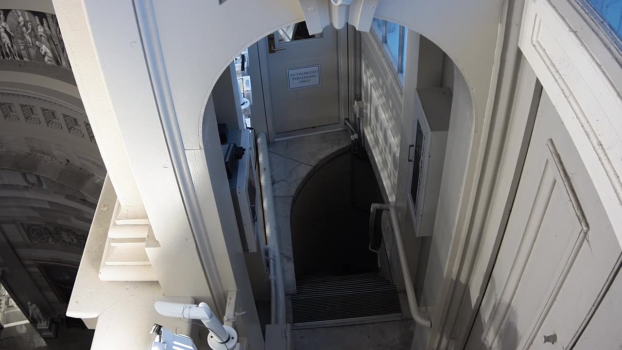 0911USCDPLDomeStairsLower_2021-01-05_16h40min00s637ms.mp4