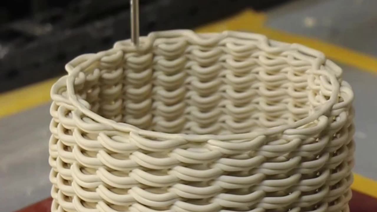 3D ceramic printing or instant noodles #largeformat3dprinter