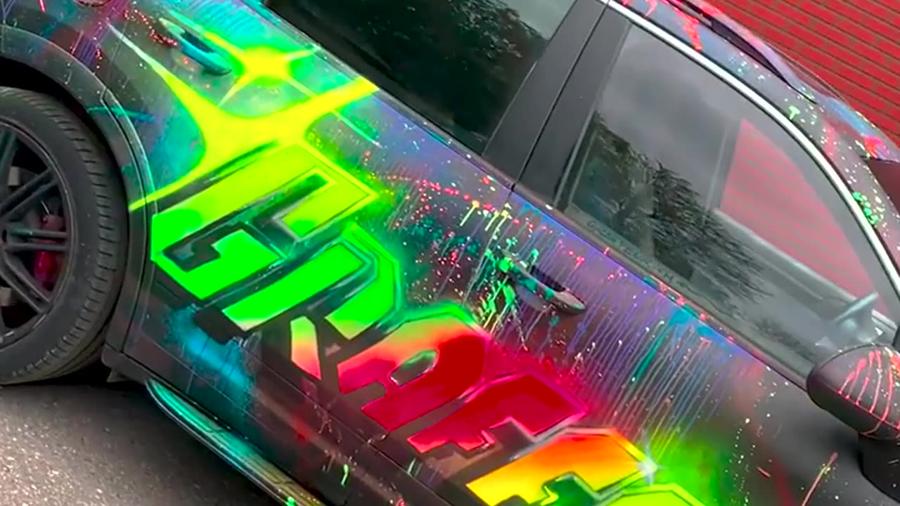 COOL WORK OF ART ON CARS