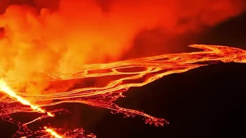 ICELAND : Iceland, Reykjanes Pinsula, Overnight another eruption occurred!