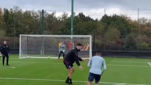 That technique 🔥 #coutinho #football