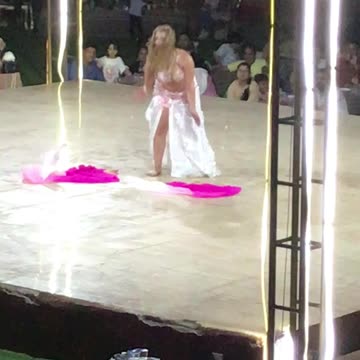 Belly Dance: Dubai dessert safari eve.